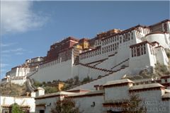 Потала - зимняя резиденция Далай-ламы.
